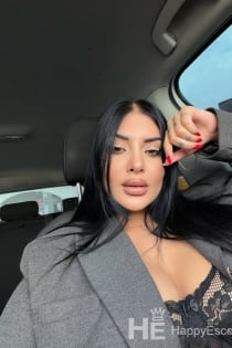 Gloria, Yaş 20, İstanbul / Türkiye Eskortlar - 5