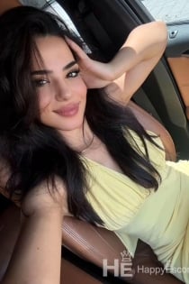 Elena, 20 jaar, escorts in Tirana/Albanië