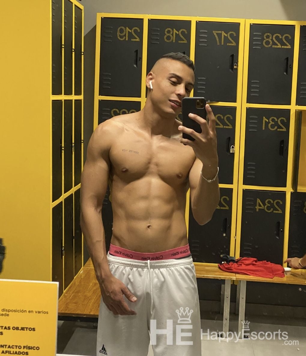 Steven, latino sexy, 26 anos - 1