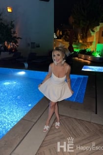 Elif, Yaş 26, İstanbul / Türkiye Escort
