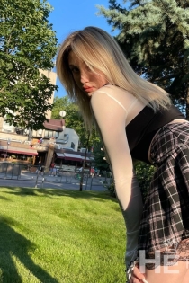 Evelyn, Age 23, Escort in Dubai / UAE - 5