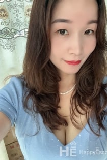 Julia, Age 26, Escort in Tirana / Albania - 4