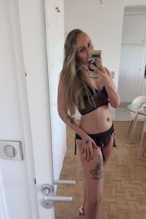 LunaLys, Age 33 - 9