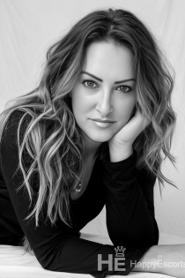 Lia, Age 47 - 3