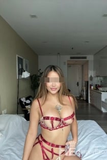 Mona, 23 m., Kvala Lumpūras / Malaizijos palydos – 3