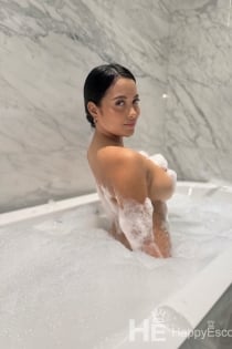 Camila, Age 23, Escort in Dubai / UAE - 1
