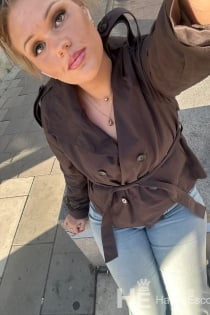 Juliasweden0110, Age 22, Escort in Huddinge / Sweden - 1