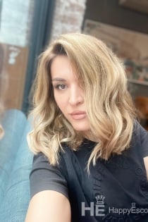 Valentina, Age 35, Escort in Amsterdam / Netherlands - 4