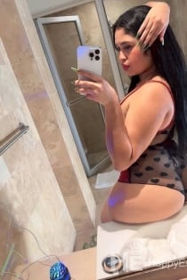 Luyina, Age 24
