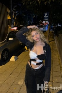 Gizem, ηλικία 19, Κωνσταντινούπολη / Τουρκία Συνοδοί - 6