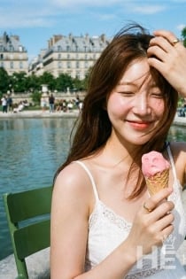 Junie, Age 23, Seoul / South Korea Escorts - 3
