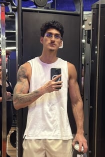 Wembley Oliveira, 26 años - 9