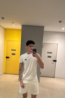 Wembley Oliveira, 26 años - 11