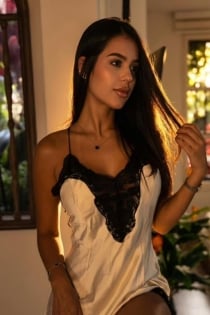 Catalina, 20 anni, Bari / Italia Escort - 2