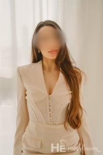 Бела, 22 године, пратња Барселона / Шпанија - 5