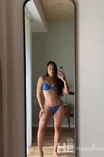 MEGAN, Umur 23