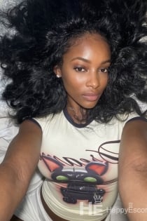 Zara, Age 23