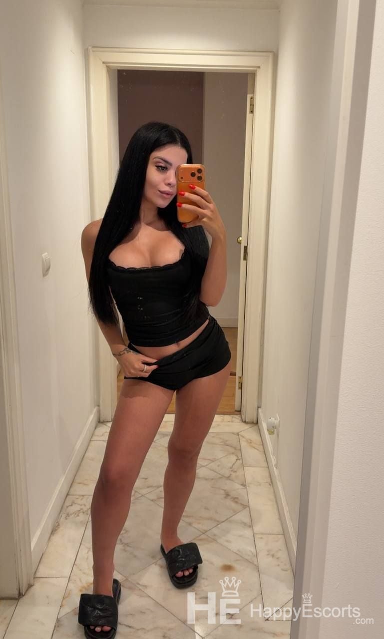 Bella, 26 jaar - 1