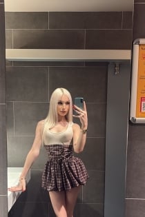 Sera, Yaş 23, İstanbul / Türkiye Escortları