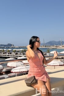 Chloe Saint, Age 22, Athens / Greece Escorts - 4