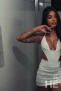 Latinmuse, Umri wa miaka 23, Bristol / Wasindikizaji wa Uingereza