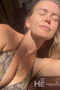Elle, Age 23, Escort in Saranda / Albania - 3