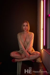 Matina Frey, 21 yaşında, Dubai / BAE Escort