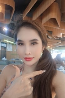 Saka, Age 21, Dubai / UAE Escorts