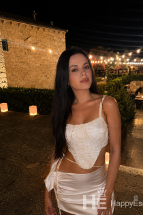 Emmie, Age 20 - 4
