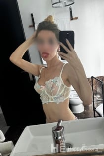 Stacy, Age 18, Madrid / Spain Escorts - 6