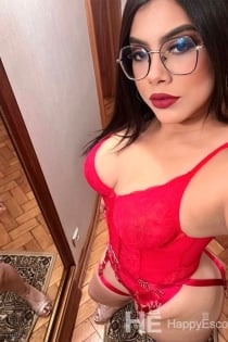 Camila, 30 let