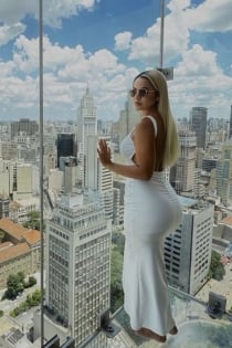 Brunna, 25 de ani - 8 an