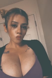 Ana, 37 ani