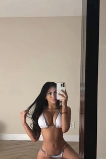 Gia, Age 26 - 12