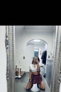 Jasmine, Alter 23 - 5