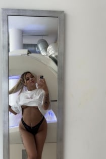 Jasmine, Alter 23