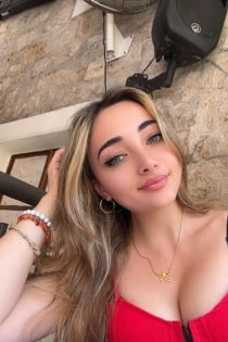 Lola, Age 29 - 7