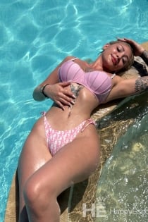 Isabella, 21 yaşında