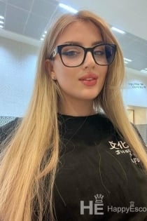 Cicii, Age 19 - 5