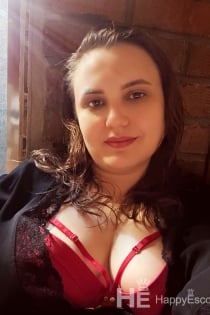 Emilia, 32–2 år