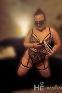 Emilia, Age 32 - 3