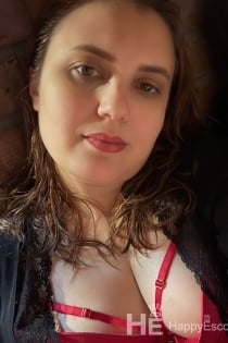 Emilia, 32–4 år