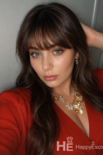 Elena, 25 ans - 2