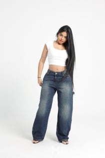 Anisa, 19 anos - 17