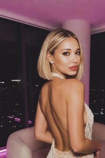 Alina, Age 32 - 3