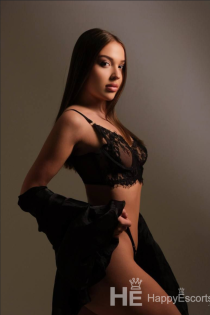 KATERNA, Age 26 - 3