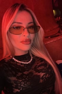Sarah, Age 26 - 14