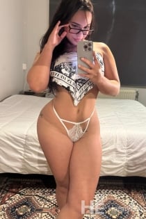 Samara, Msindikizaji wa Latina wa kipekee, wa kufurahisha, na mwenye busara, Umri wa miaka 24