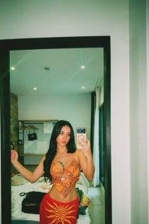 Raquel, Age 27 - 4