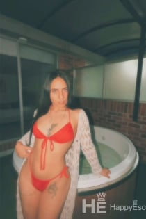 Raquel, Age 27 - 5